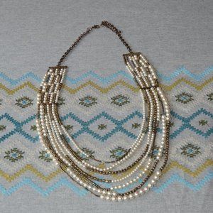 Lovely Faux Pearl Necklace with Extender
